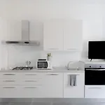Leone IV Private Apartment